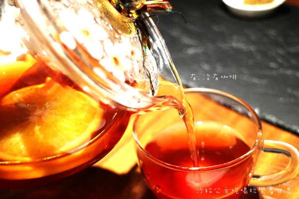 Double H 有沒有咖啡(壹號店)：士林捷運站旁『有‧沒有咖啡』義大利麵/蜜糖吐司/調酒