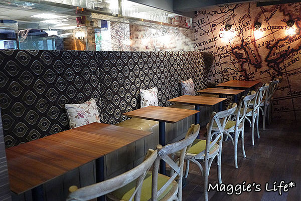 Double H 有沒有咖啡(壹號店):◆台北美食。捷運士林站【有沒有咖啡Double H 壹號店】士林義大利麵。燉飯。蜜糖吐司。鬆餅