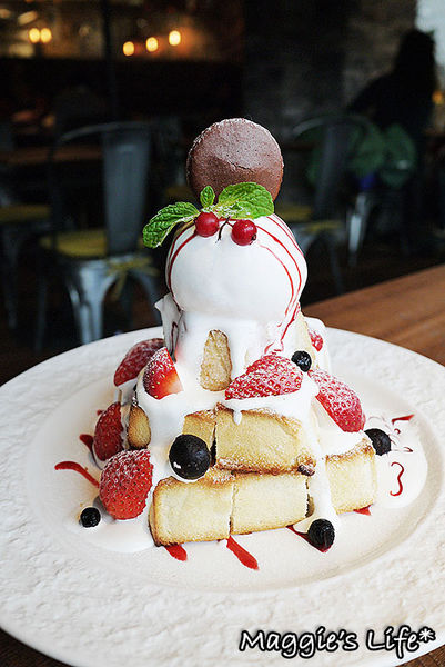 Double H 有沒有咖啡(壹號店):◆台北美食。捷運士林站【有沒有咖啡Double H 壹號店】士林義大利麵。燉飯。蜜糖吐司。鬆餅