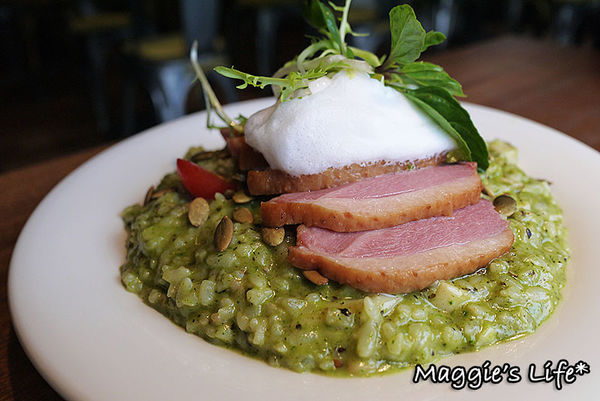 Double H 有沒有咖啡(壹號店):◆台北美食。捷運士林站【有沒有咖啡Double H 壹號店】士林義大利麵。燉飯。蜜糖吐司。鬆餅