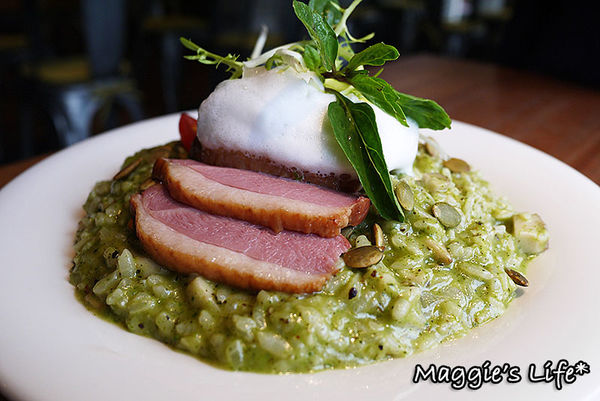 Double H 有沒有咖啡(壹號店):◆台北美食。捷運士林站【有沒有咖啡Double H 壹號店】士林義大利麵。燉飯。蜜糖吐司。鬆餅