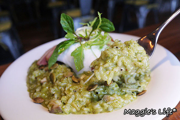 Double H 有沒有咖啡(壹號店):◆台北美食。捷運士林站【有沒有咖啡Double H 壹號店】士林義大利麵。燉飯。蜜糖吐司。鬆餅