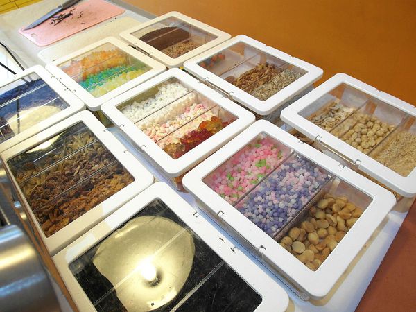 菓風巧克力工坊：【雲林】菓風巧克力工房，踏青／親子玩耍／買點心。有好多巧克力和糖果在這裡！