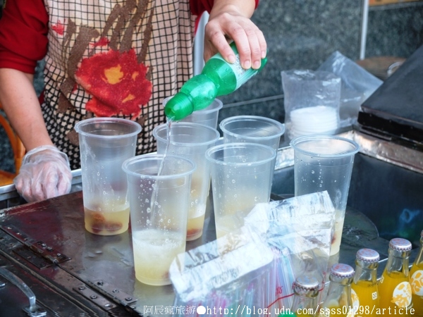 阿婆綜合 彈珠汽水:【高雄鹽埕區】阿婆彈珠汽水綜合茶。混搭風絕妙新滋味 阿婆自創特調汽水茶飲