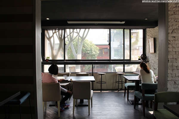 Meet Road麋路咖啡輕食坊：Meetroad麋路咖啡輕食坊✪讓人遠離塵囂+放鬆悠閒的好去處~104.03.03