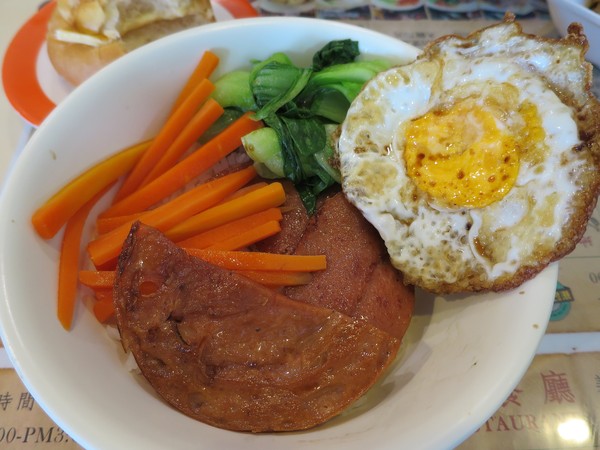 崔記茶餐廳:崔記茶餐廳... 曄!!! 咁多料~