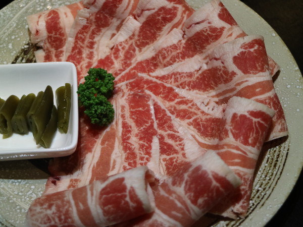 富呷一方:【台北美食】富呷一方:蒸、涮、燜、燒,一鍋四吃超特別@南京復興站