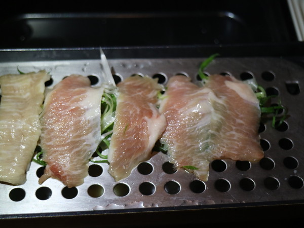 富呷一方:【台北美食】富呷一方:蒸、涮、燜、燒,一鍋四吃超特別@南京復興站