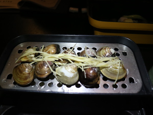 富呷一方:【台北美食】富呷一方:蒸、涮、燜、燒,一鍋四吃超特別@南京復興站