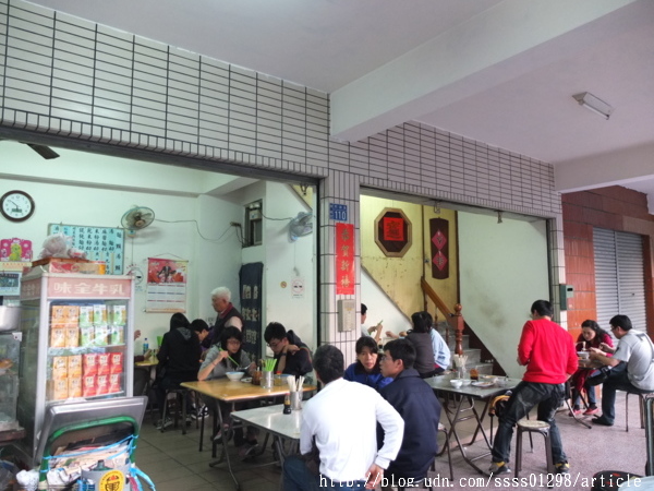 韋家乾麵：【美食特搜。台南東區】韋家乾麵。大導演李安最愛吃的巷子口乾麵