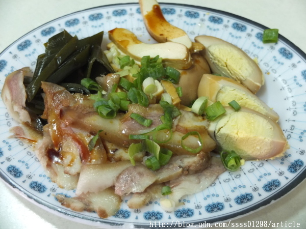 韋家乾麵：【美食特搜。台南東區】韋家乾麵。大導演李安最愛吃的巷子口乾麵