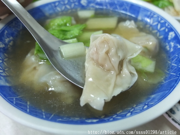 韋家乾麵：【美食特搜。台南東區】韋家乾麵。大導演李安最愛吃的巷子口乾麵