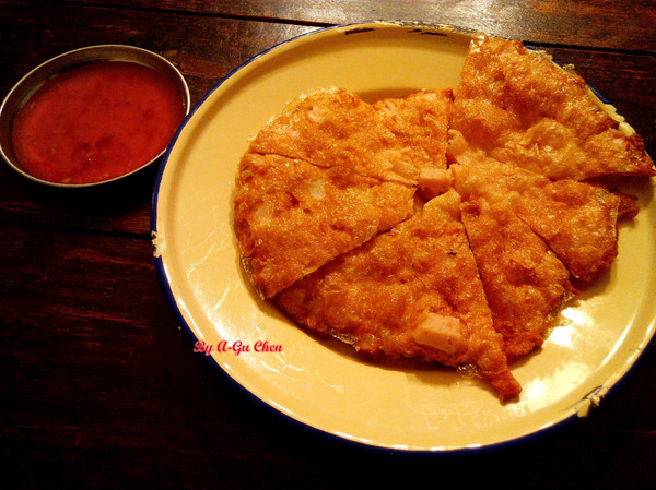 食內嗑泰式小食肆：【臺南Ω中西區】SNACK 食內嗑－泰式小食肆。平價泰式、南洋風味料理