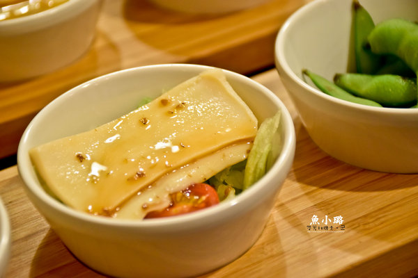 魚小璐和洋廚房：台南 永康區．嫩又噴汁的唐揚炸雞 必點  魚小璐和洋廚房