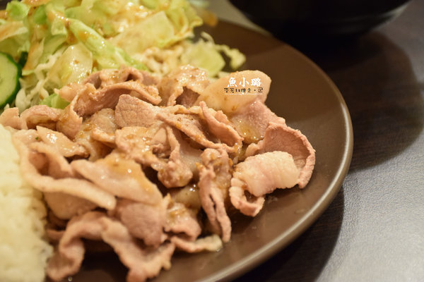 魚小璐和洋廚房：台南 永康區．嫩又噴汁的唐揚炸雞 必點  魚小璐和洋廚房