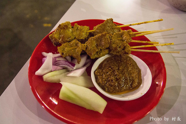 黑狗食堂:【食記】{高雄。鼓山區}鼓山黑店真有夠黑的黑狗食堂