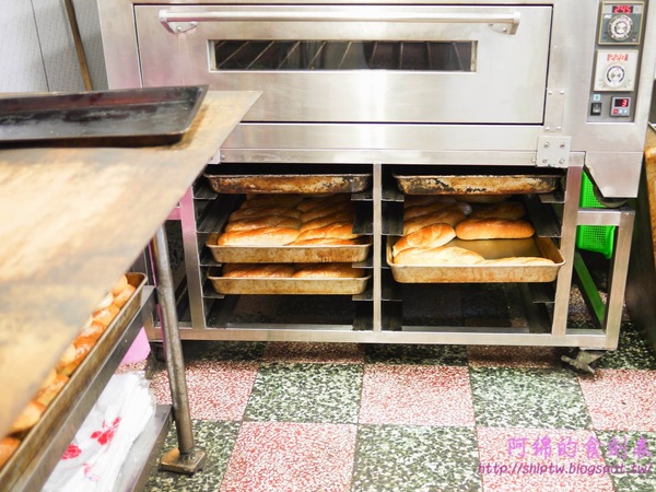 越南法國麵包工藝：桃園市桃園區 [越南法國麵包工藝] 就算屑屑掉滿地也要吃的法國麵包