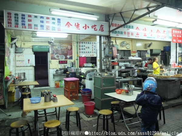 全生小食店：【美食特搜。台南中西區】全生小食店。台南府城盛名小吃，走過60年不變的肉燥香