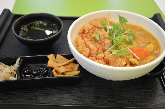 五食五心烏龍麵