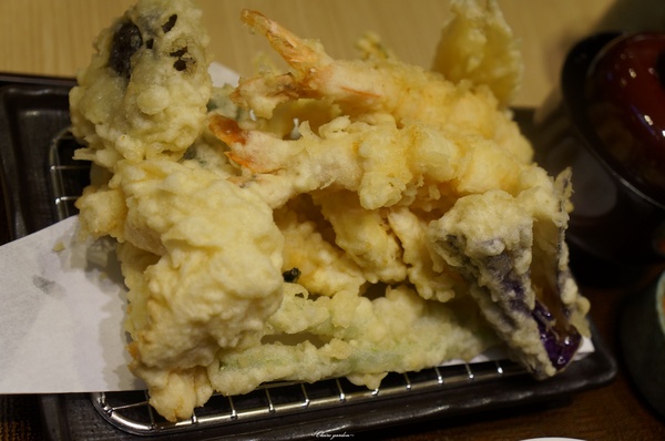 叁元天Sangenten天丼専門店：[試吃]台北捷運芝山 叁元天天丼専門店~巷弄裡人氣的日式丼飯