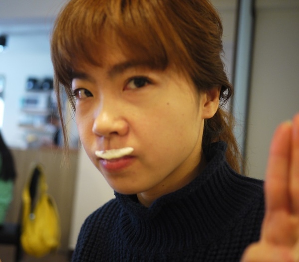 Waffle Please 比利時列日鬆餅專賣店:食。甜點-鬆餅。北市內湖區乾墘站。輕鬆、惬意、美味 比利時列日鬆餅專賣店(waffle please)