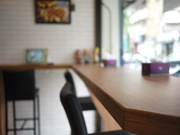 Waffle Please 比利時列日鬆餅專賣店:食。甜點-鬆餅。北市內湖區乾墘站。輕鬆、惬意、美味 比利時列日鬆餅專賣店(waffle please)