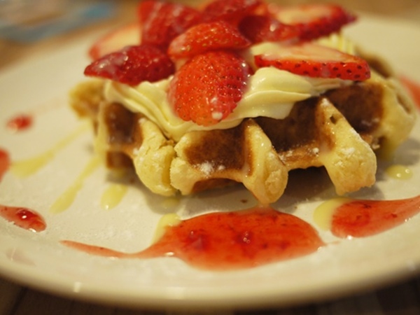 Waffle Please 比利時列日鬆餅專賣店:食。甜點-鬆餅。北市內湖區乾墘站。輕鬆、惬意、美味 比利時列日鬆餅專賣店(waffle please)