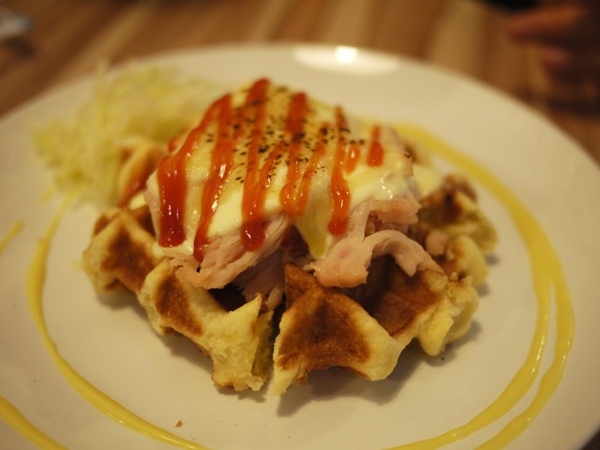 Waffle Please 比利時列日鬆餅專賣店:食。甜點-鬆餅。北市內湖區乾墘站。輕鬆、惬意、美味 比利時列日鬆餅專賣店(waffle please)