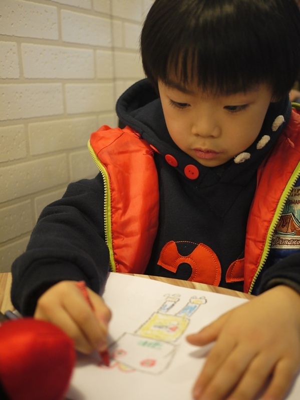 Waffle Please 比利時列日鬆餅專賣店:食。甜點-鬆餅。北市內湖區乾墘站。輕鬆、惬意、美味 比利時列日鬆餅專賣店(waffle please)