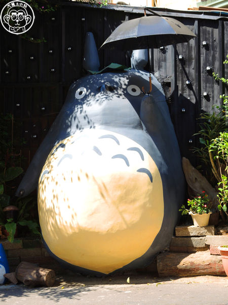 善聽空間3D立體龍貓:作伙來企投【台中大里・立體龍貓公車站】和龍貓一起等巴士