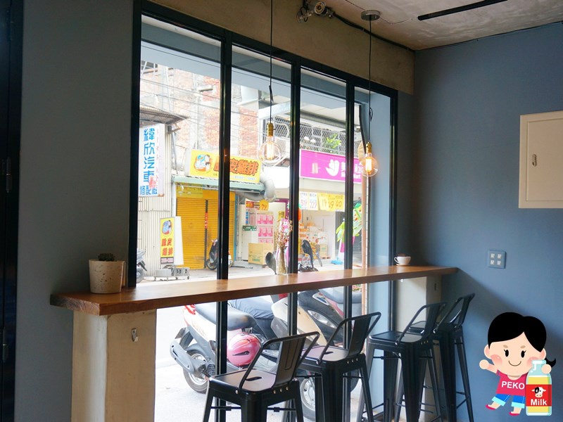 Percent CAFE %咖啡 午晚餐 鬆餅 板橋咖啡館 板橋早午餐 日式醬燒豆腐堡 泰式打拋豬肉帕尼尼 板橋餐廳 江子翠早午餐 江子翠美食05