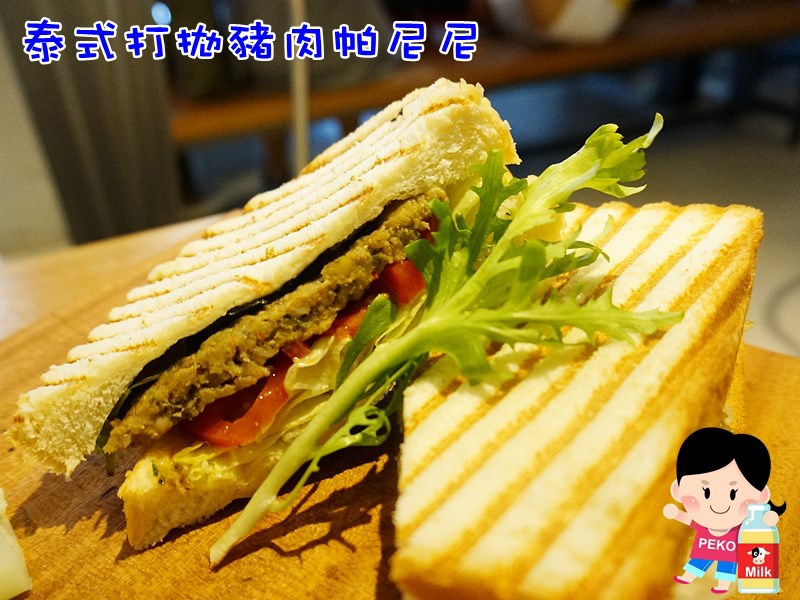 Percent CAFE %咖啡 午晚餐 鬆餅 板橋咖啡館 板橋早午餐 日式醬燒豆腐堡 泰式打拋豬肉帕尼尼 板橋餐廳 江子翠早午餐 江子翠美食14