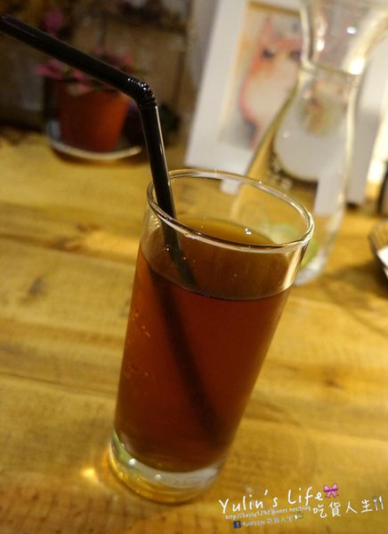 南西六號公寓 Nancy No.6 Apt. Cafe：南西六號公寓 ♥ 中山巷弄咖啡館 ♥ 台北必吃鐵鍋鬆餅 ♥ 與可愛店狗Peko一起享受美好時光