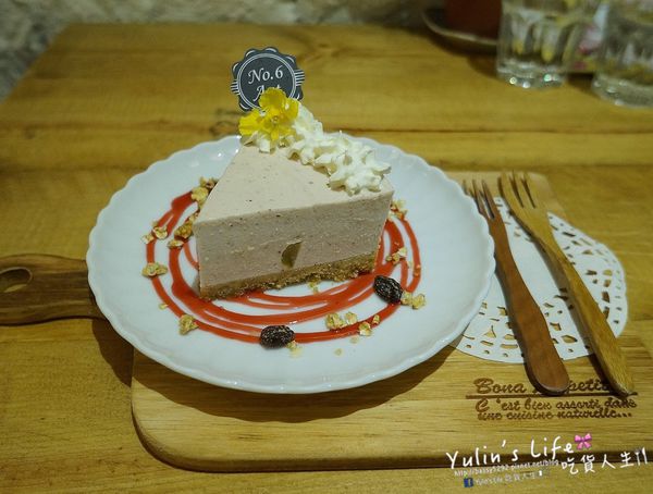 南西六號公寓 Nancy No.6 Apt. Cafe：南西六號公寓 ♥ 中山巷弄咖啡館 ♥ 台北必吃鐵鍋鬆餅 ♥ 與可愛店狗Peko一起享受美好時光