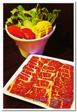 牛讚履歷溫體涮牛肉:和歪歪一起享用南京復興美食──牛讚 國產履歷溫體涮牛肉鍋