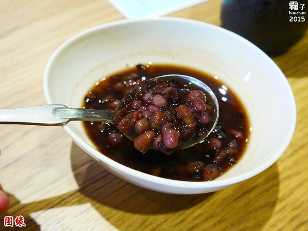 團緣精緻鍋物:團緣精緻鍋物,鮑魚送上桌時還是活跳跳的捏!