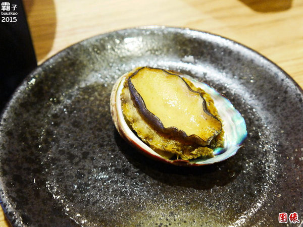 團緣精緻鍋物:團緣精緻鍋物,鮑魚送上桌時還是活跳跳的捏!