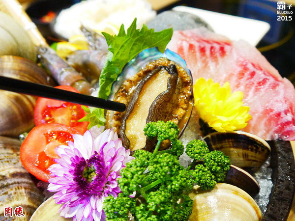 團緣精緻鍋物:團緣精緻鍋物,鮑魚送上桌時還是活跳跳的捏!