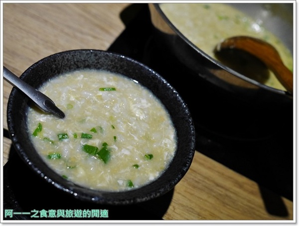 團緣精緻鍋物:捷運文德站 團緣精緻鍋物 現撈海鮮,頂級牛肉~超值雙人龍蝦海鮮火鍋套餐