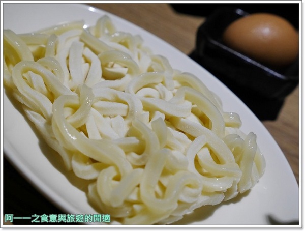 團緣精緻鍋物:捷運文德站 團緣精緻鍋物 現撈海鮮,頂級牛肉~超值雙人龍蝦海鮮火鍋套餐