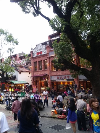 好鄰居：［新北深坑］深坑老街。好鄰居。熱炒、豆腐料理