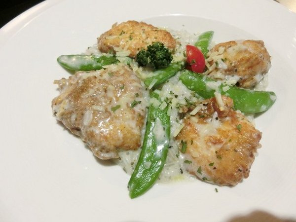 SPARTA CAFE:《台北》斯巴達義式廚房 Sparta Cafe│香醇濃郁的好滋味ღ Pasta×松露嫩雞燉飯×冰淇淋鬆餅@五分埔美食