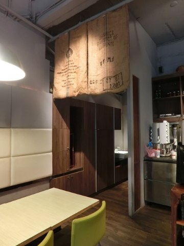 SPARTA CAFE:《台北》斯巴達義式廚房 Sparta Cafe│香醇濃郁的好滋味ღ Pasta×松露嫩雞燉飯×冰淇淋鬆餅@五分埔美食