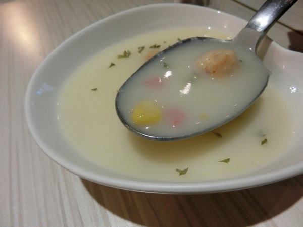 SPARTA CAFE:《台北》斯巴達義式廚房 Sparta Cafe│香醇濃郁的好滋味ღ Pasta×松露嫩雞燉飯×冰淇淋鬆餅@五分埔美食