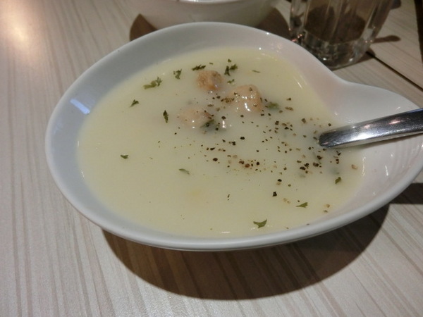 SPARTA CAFE:《台北》斯巴達義式廚房 Sparta Cafe│香醇濃郁的好滋味ღ Pasta×松露嫩雞燉飯×冰淇淋鬆餅@五分埔美食