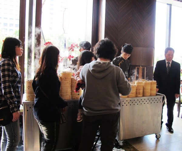 大八潮坊港式飲茶(台南永福店):『大八潮坊港式飲茶(台南永福店)』自助式飲茶吃到飽~