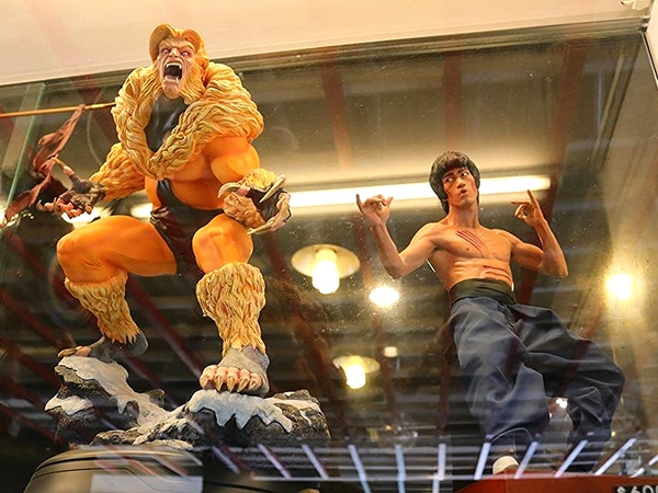 異想空間公仔主題餐廳：【台中美食】台中市異想空間Café.Burger.Toy公仔主題餐廳~各種主題餐點都蠻有特色的，電影迷還有公仔迷們，去巨星包場的用餐環境吃飯，視覺系的享受