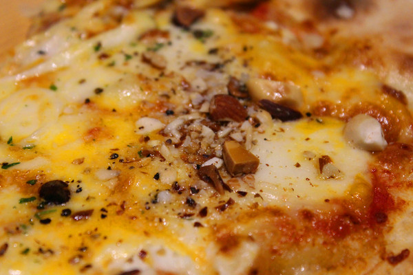 小銅鍋義式餐廳(德安誠品店)：[台南]經典舒芙蕾。義式料理 小銅鍋義式餐廳　