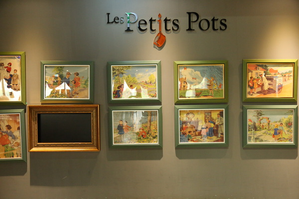 小銅鍋義式餐廳(德安誠品店)：[台南]浪漫約會 披薩燉飯義大利麵 經典舒芙蕾 小銅鍋義式餐廳(德安誠品店)