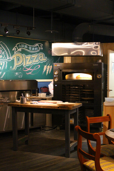 小銅鍋義式餐廳(德安誠品店)：[台南]經典舒芙蕾。義式料理 小銅鍋義式餐廳　